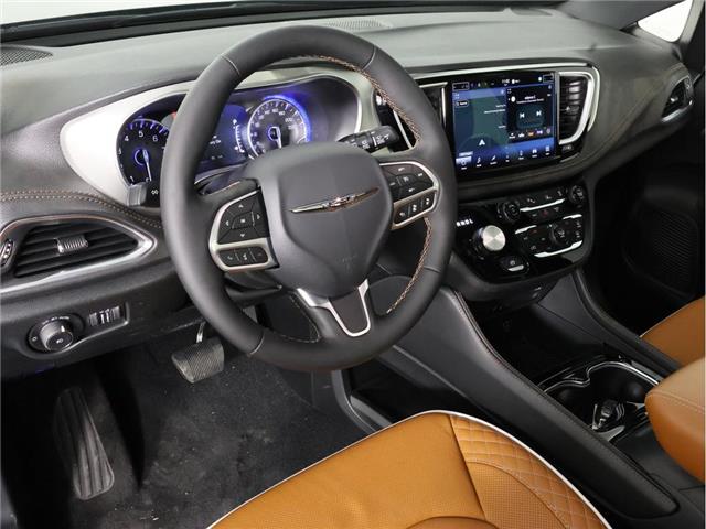 2026 Chrysler Pacifica Pinnacle (Stk: 26T200) in Calgary - Image 15 of 20