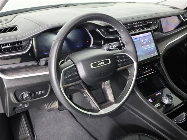 2023 Jeep Grand Cherokee Limited (Stk: A20937) in Calgary - Image 17 of 23 2023 Jeep Grand Cherokee Limited (Stk: A20937) in Calgary - Image 17 of 23