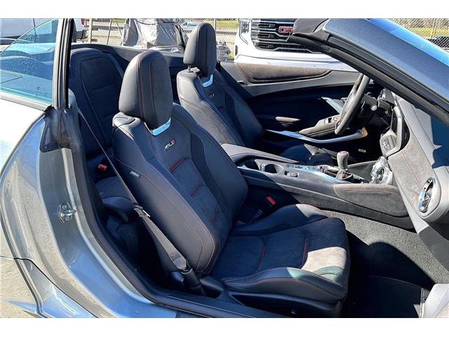 2023 Chevrolet Camaro ZL1 (Stk: 19103U) in Calgary - Image 7 of 32