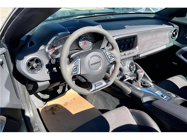 2023 Chevrolet Camaro ZL1 (Stk: 19103U) in Calgary - Image 13 of 32