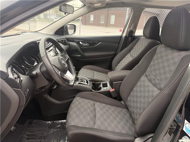 2018 Nissan Qashqai SV in Sarnia - Image 10 of 21 2018 Nissan Qashqai SV in Sarnia - Image 10 of 21