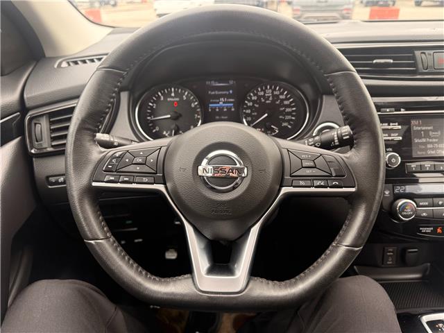 2018 Nissan Qashqai SV in Sarnia - Image 13 of 21 2018 Nissan Qashqai SV in Sarnia - Image 13 of 21