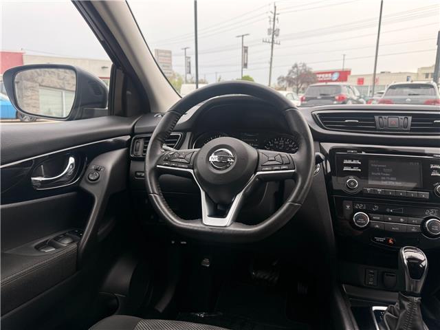 2018 Nissan Qashqai SV in Sarnia - Image 12 of 21 2018 Nissan Qashqai SV in Sarnia - Image 12 of 21