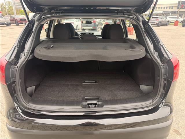 2018 Nissan Qashqai SV in Sarnia - Image 5 of 21 2018 Nissan Qashqai SV in Sarnia - Image 5 of 21