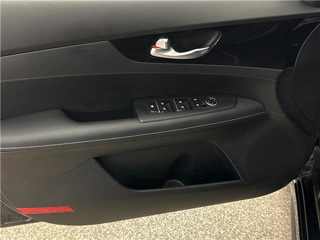 2024 Kia Forte GT-Line (Stk: 43984J) in Belleville - Image 10 of 28