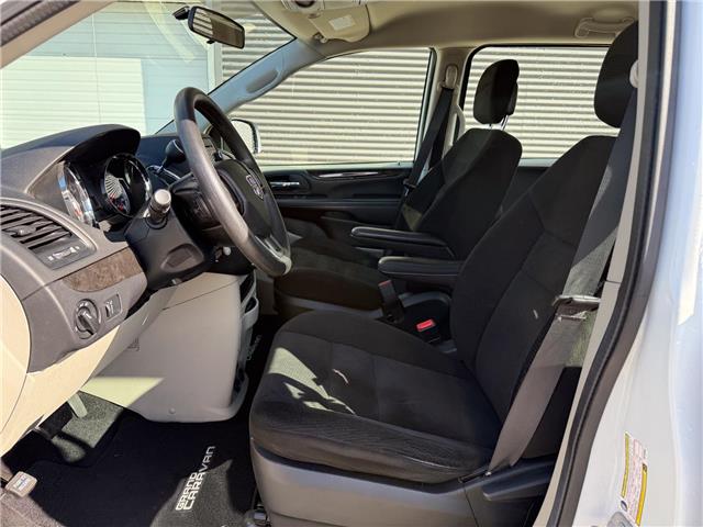 2016 Dodge Grand Caravan SE/SXT (Stk: 26240A) in London - Image 10 of 23