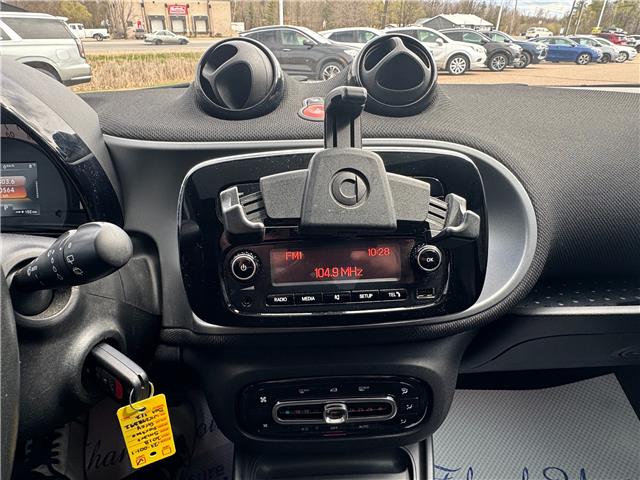 2018 Smart fortwo electric drive Passion (Stk: 27-001-1) in Pembroke - Image 22 of 25