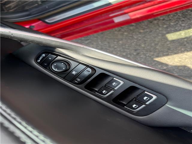 2018 Kia Stinger GT (Stk: T155A) in Chatham - Image 10 of 25