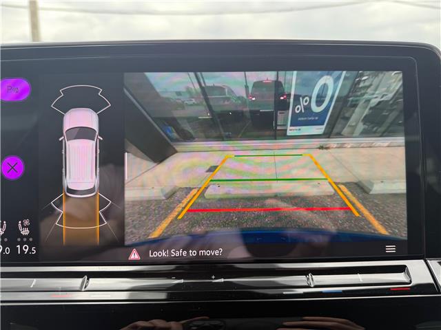 2024 Volkswagen Atlas Cross Sport 2.0 TSI Highline (Stk: 6B010A) in Chatham - Image 22 of 28