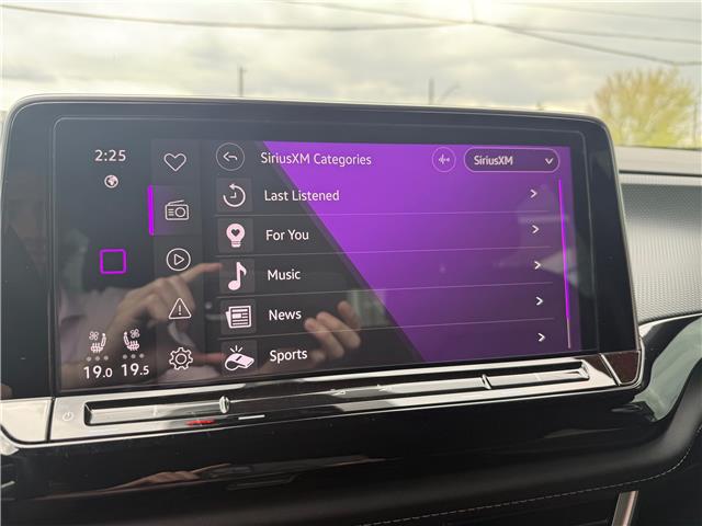 2024 Volkswagen Atlas Cross Sport 2.0 TSI Highline (Stk: 6B010A) in Chatham - Image 24 of 28