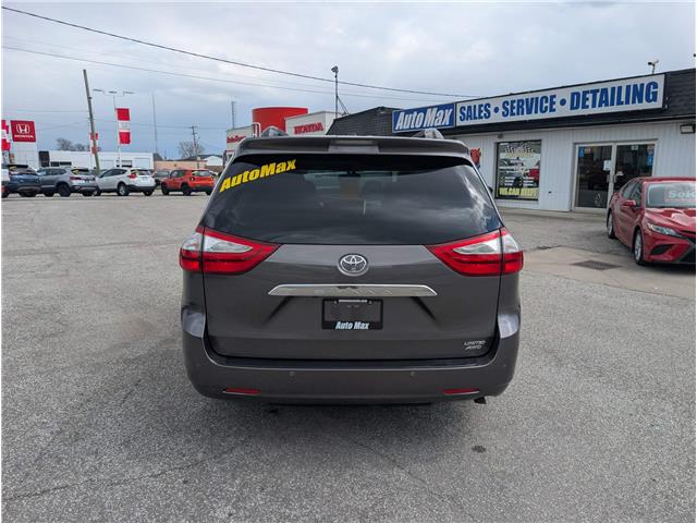 2017 Toyota Sienna XLE 7 Passenger (Stk: B1969) in Sarnia - Image 6 of 31