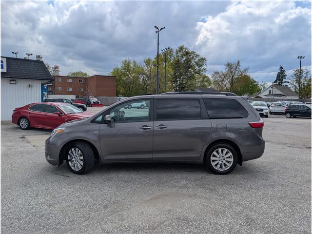 2017 Toyota Sienna XLE 7 Passenger (Stk: B1969) in Sarnia - Image 8 of 31