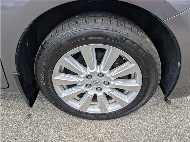 2017 Toyota Sienna XLE 7 Passenger (Stk: B1969) in Sarnia - Image 14 of 31