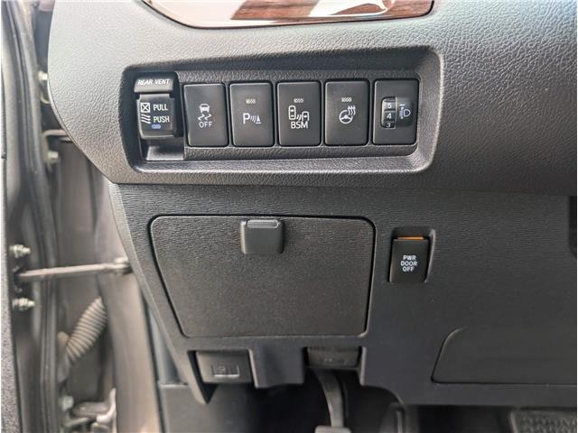 2017 Toyota Sienna XLE 7 Passenger (Stk: B1969) in Sarnia - Image 19 of 31