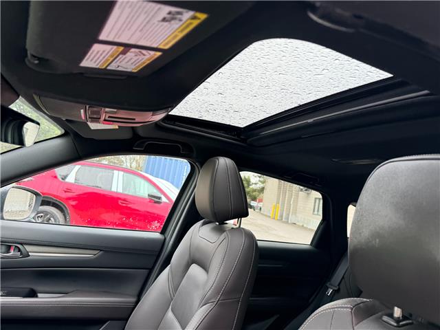 2024 Mazda CX-5 Signature (Stk: 45820A) in Newmarket - Image 9 of 50