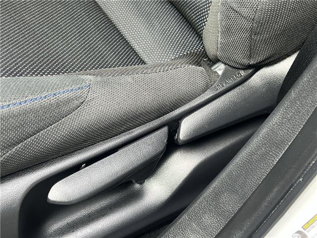 2021 Toyota Corolla SE (Stk: 26105-1) in Sudbury - Image 12 of 25