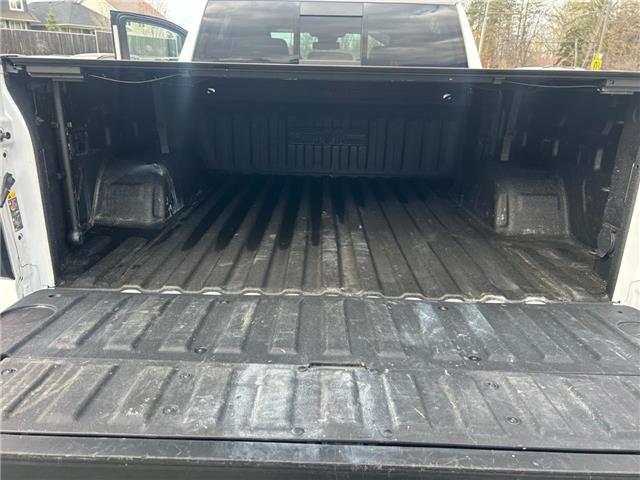 2023 GMC Sierra 1500 SLT (Stk: 260527A) in Ottawa - Image 21 of 27