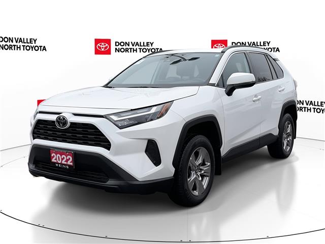 2022 Toyota RAV4 XLE (Stk: 10120860A) in Markham - Image 1 of 32