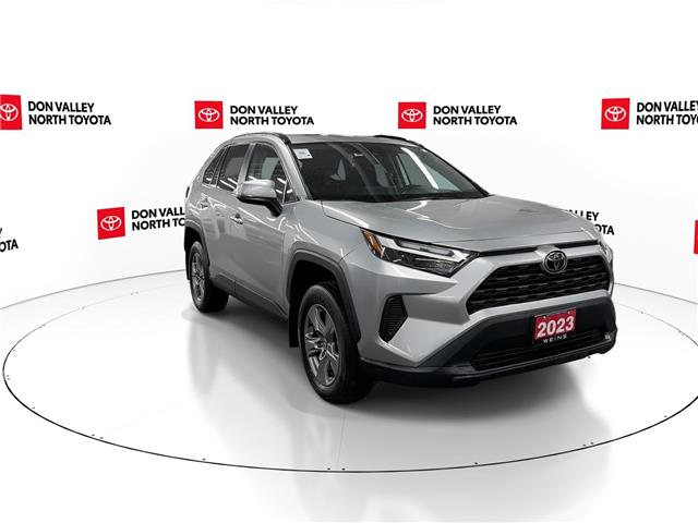 2023 Toyota RAV4 XLE (Stk: 10120881A) in Markham - Image 2 of 32