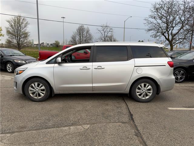 2016 Kia Sedona LX (Stk: P7398XZ) in Oakville - Image 5 of 18