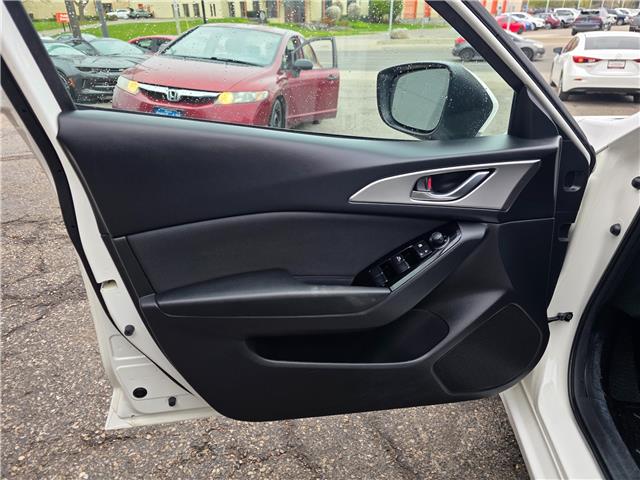 2018 Mazda Mazda3 Sport GS (Stk: 2604136) in Waterloo - Image 10 of 21