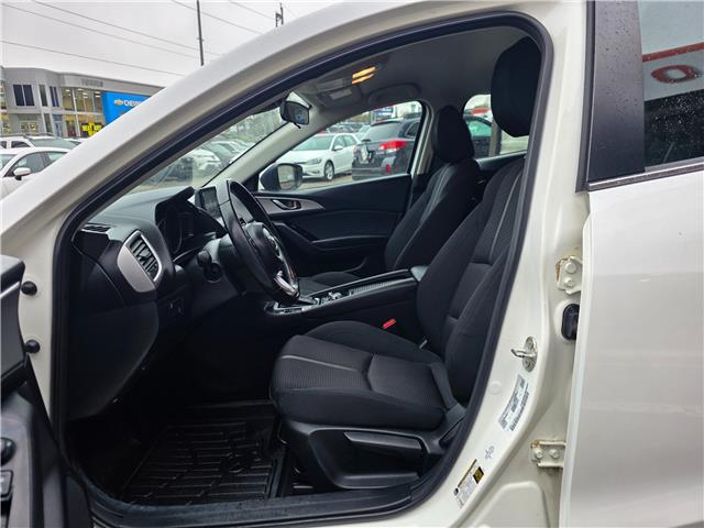 2018 Mazda Mazda3 Sport GS (Stk: 2604136) in Waterloo - Image 11 of 21
