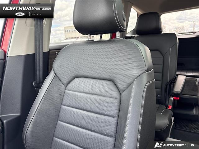 2024 Volkswagen Atlas 2.0 TSI Highline (Stk: 5F33113A) in Brantford - Image 18 of 23