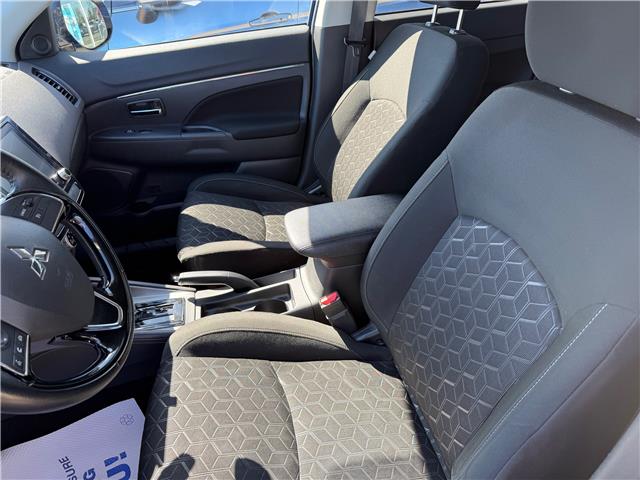2023 Mitsubishi RVR SE (Stk: P2307) in BELLEVILLE - Image 6 of 12