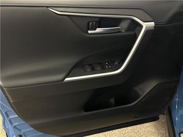 2024 Toyota RAV4 Hybrid XSE (Stk: 44008J) in Belleville - Image 14 of 32
