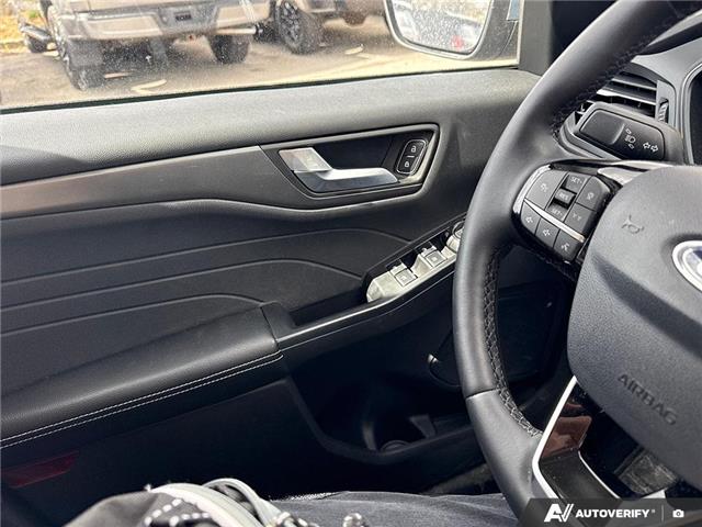 2024 Ford Escape PHEV (Stk: AFLJ0H2786) in Hamilton - Image 13 of 21