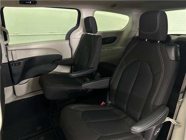 2024 Chrysler Grand Caravan SXT (Stk: 44012J) in Belleville - Image 7 of 39