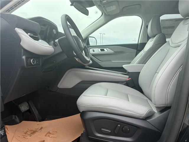 2026 Ford Explorer Active (Stk: T33733) in Hague - Image 10 of 15