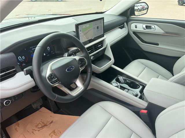 2026 Ford Explorer Active (Stk: T33733) in Hague - Image 11 of 15