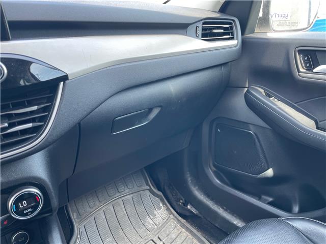 2021 Ford Escape SEL (Stk: T142A) in Chatham - Image 26 of 33 2021 Ford Escape SEL (Stk: T142A) in Chatham - Image 26 of 33