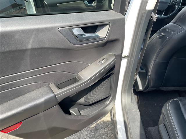 2021 Ford Escape SEL (Stk: T142A) in Chatham - Image 31 of 33 2021 Ford Escape SEL (Stk: T142A) in Chatham - Image 31 of 33