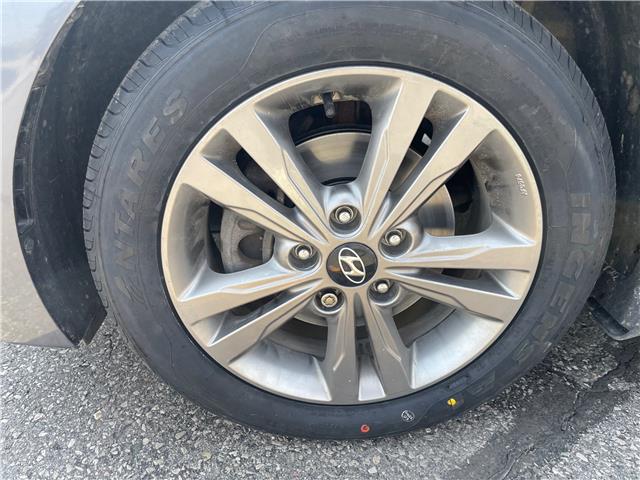 2018 Hyundai Elantra GL (Stk: 6B011A) in Chatham - Image 10 of 31