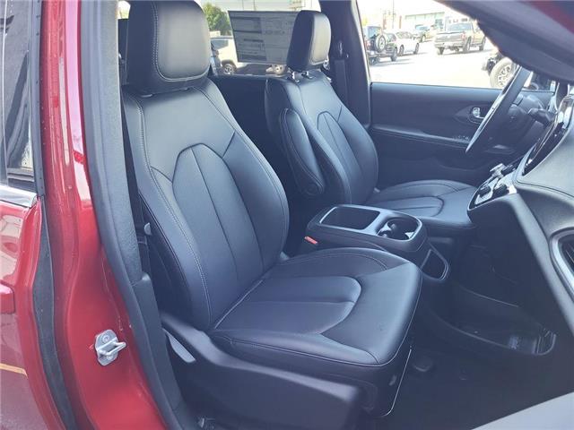 2026 Chrysler Pacifica Select (Stk: 260330) in Windsor - Image 20 of 24 2026 Chrysler Pacifica Select (Stk: 260330) in Windsor - Image 20 of 24
