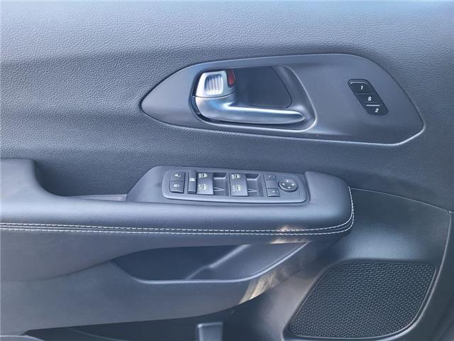 2026 Chrysler Pacifica Select (Stk: 260325) in Windsor - Image 11 of 24 2026 Chrysler Pacifica Select (Stk: 260325) in Windsor - Image 11 of 24