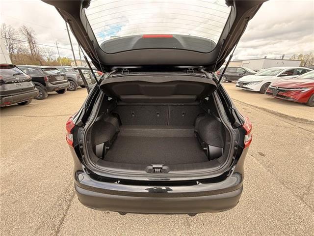 2022 Nissan Qashqai S (Stk: 26-015A) in Smiths Falls - Image 11 of 14 2022 Nissan Qashqai S (Stk: 26-015A) in Smiths Falls - Image 11 of 14