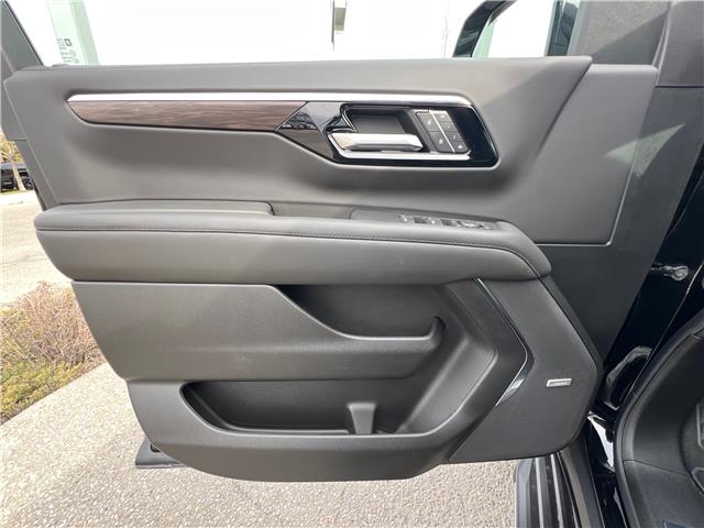 2026 Chevrolet Tahoe LT (Stk: TR323250) in Calgary - Image 19 of 23