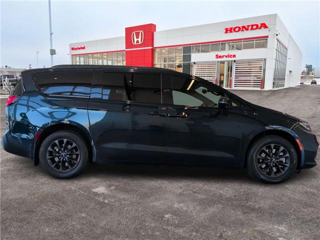 2022 Chrysler Pacifica Touring (Stk: C1721) in Lethbridge - Image 2 of 21 2022 Chrysler Pacifica Touring (Stk: C1721) in Lethbridge - Image 2 of 21