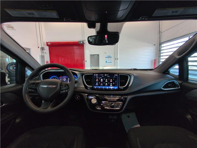 2022 Chrysler Pacifica Touring (Stk: C1721) in Lethbridge - Image 12 of 21 2022 Chrysler Pacifica Touring (Stk: C1721) in Lethbridge - Image 12 of 21