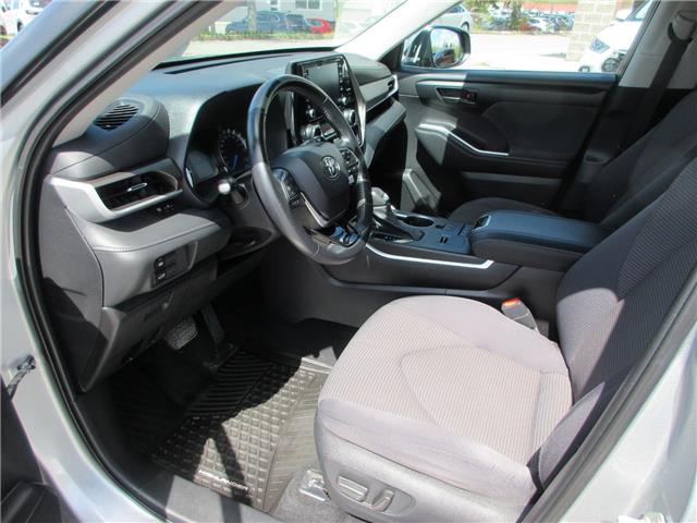 2020 Toyota Highlander Hybrid LE (Stk: 26084A) in Peterborough - Image 11 of 28 2020 Toyota Highlander Hybrid LE (Stk: 26084A) in Peterborough - Image 11 of 28