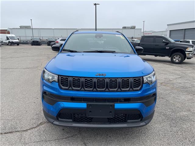 2026 Jeep Compass North (Stk: 105870) in St. Thomas - Image 8 of 19