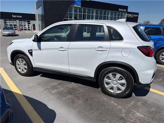 2024 Mitsubishi RVR ES (Stk: P2309) in BELLEVILLE - Image 3 of 11