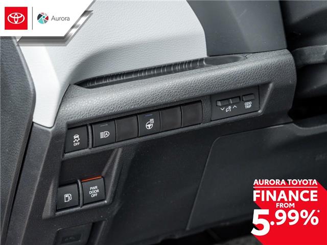 2025 Toyota Sienna LE 8-Passenger (Stk: 367601) in Aurora - Image 15 of 26