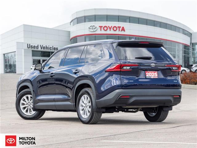 2025 Toyota Grand Highlander Hybrid XLE (Stk: 036415) in Milton - Image 5 of 27
