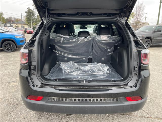 2026 Jeep Compass North (Stk: 106121) in St. Thomas - Image 10 of 19