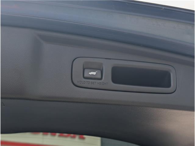 2023 Honda CR-V Hybrid Touring (Stk: WN26448A) in Welland - Image 9 of 29