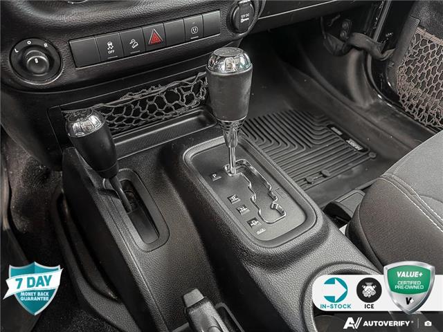 2015 Jeep Wrangler Sahara (Stk: 26B329AA) in Tillsonburg - Image 17 of 23